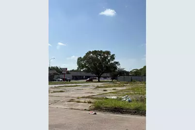 8626 Martin Luther King Boulevard, Houston, TX 77033 - Photo 1