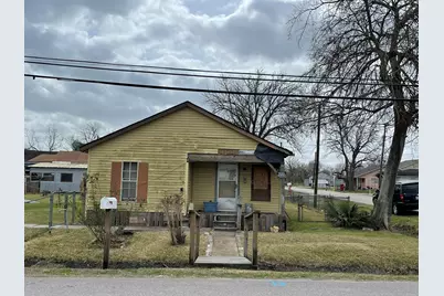 2202 Jones Road, Baytown, TX 77521 - Photo 2