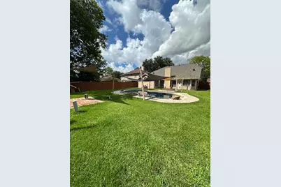 16715 Parliament Drive, Houston, TX 77083 - Photo 18