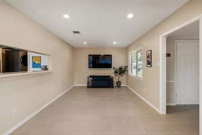 2302 Willowby Drive, Houston, TX 77008 - Photo 12