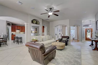 19 S Linton Ridge Circle, The Woodlands, TX 77382 - Photo 8