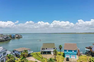 1122 Makatea, Tiki Island, TX 77554 - Photo 26