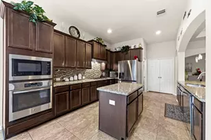 4329 S Meridian Greens Dr, Dickinson, TX 77539 - Photo 16