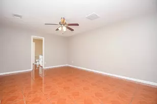2926 Yearling Colt Ct, Houston, TX 77038 - Photo 8