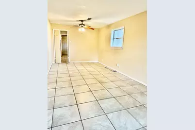 1100 Frost Street, Rosenberg, TX 77471 - Photo 2
