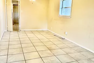 1100 Frost St, Rosenberg, TX 77471 - Photo 2