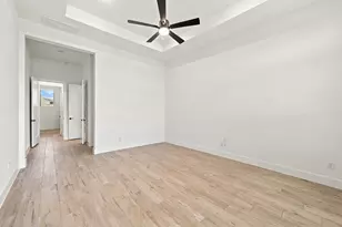 12055 Lk Vw Blvd, Mont Belvieu, TX 77523 - Photo 16