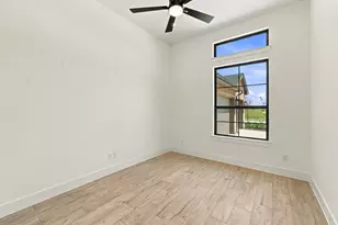 12055 Lk Vw Blvd, Mont Belvieu, TX 77523 - Photo 12