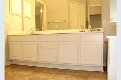 43 S Lace Arbor Drive, The Woodlands, TX 77382 - Photo 12