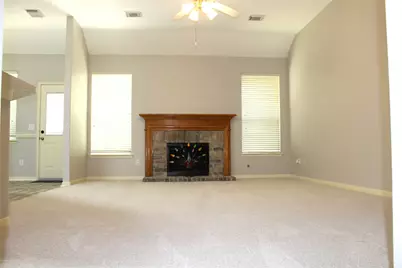 43 S Lace Arbor Drive, The Woodlands, TX 77382 - Photo 6