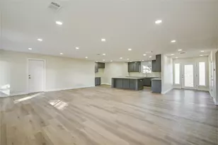 3416 Walnut Dr, Bay City, TX 77414 - Photo 10