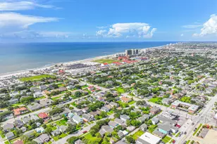 4328 Ave S 1/2, Galveston, TX 77550 - Photo 40