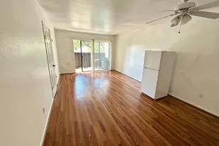 3015 Walnut Bend Ln, Houston, TX 77042 - Photo 6