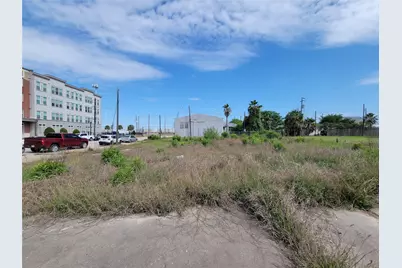 1424 Strand Street, Galveston, TX 77550 - Photo 1