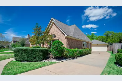 3411 Honeylocust Drive, Sugar Land, TX 77479 - Photo 26