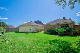 3411 Honeylocust Dr, Sugar Land, TX 77479 - Photo 32