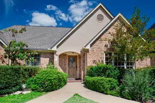 3411 Honeylocust Dr, Sugar Land, TX 77479 - Photo 2