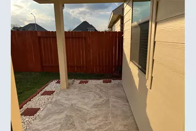 2923 Painted Sunrise Trail, Houston, TX 77045 - Photo 24