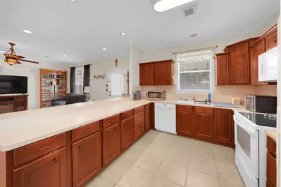 659 Chateau Woods Parkway Drive, Conroe, TX 77385 - Photo 10