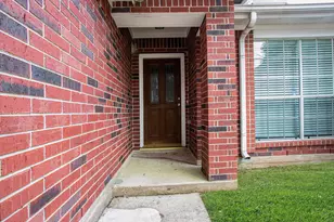 3530 Wellington Dr, Pearland, TX 77584 - Photo 2