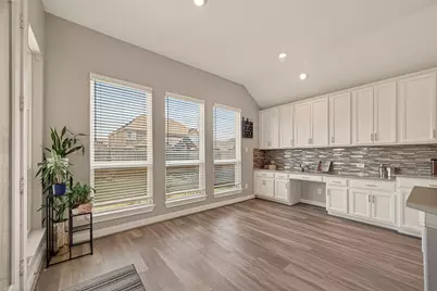 2405 Songlark Springs Place, Pearland, TX 77089 - Photo 10