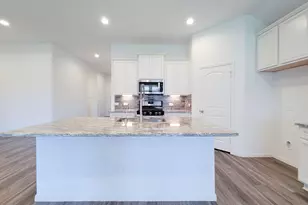 907 Youth Water Rd, Montgomery, TX 77316 - Photo 4