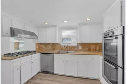 1122 Rhine Lane, Houston, TX 77090 - Photo 10