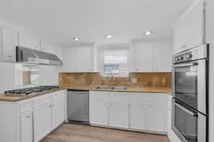 1122 Rhine Ln, Houston, TX 77090 - Photo 10