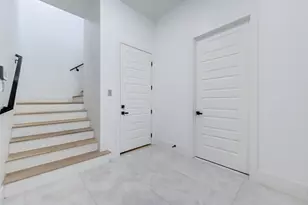 5702 Fairdale Ln, Houston, TX 77057 - Photo 6