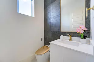 5702 Fairdale Ln, Houston, TX 77057 - Photo 22
