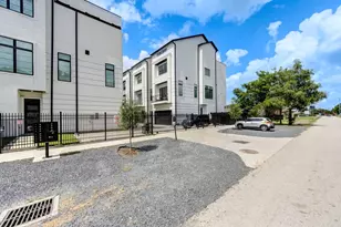 5702 Fairdale Ln, Houston, TX 77057 - Photo 2