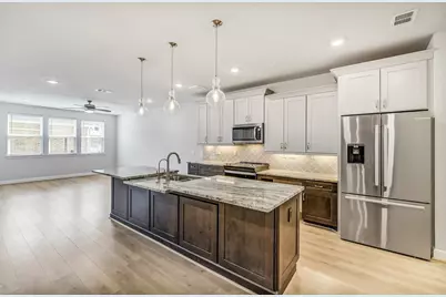 6804 Westview Drive #2106, Houston, TX 77055 - Photo 2