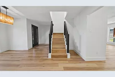 10627 Inwood Drive, Houston, TX 77042 - Photo 8