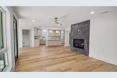 10627 Inwood Drive, Houston, TX 77042 - Photo 6