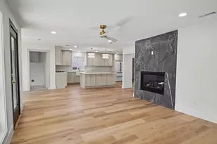 10627 Inwood Dr, Houston, TX 77042 - Photo 6