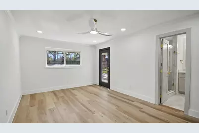 10627 Inwood Drive, Houston, TX 77042 - Photo 14