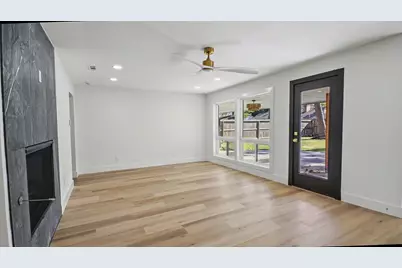 10627 Inwood Drive, Houston, TX 77042 - Photo 10