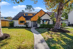 10627 Inwood Dr, Houston, TX 77042 - Photo 1