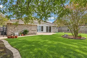 15814 Roxton Ridge Dr, Houston, TX 77598 - Photo 2