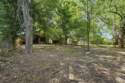 202 S Magnolia Street, Highlands, TX 77562 - Photo 8