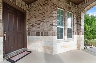 1984 Highland Meadows Dr, Pearland, TX 77089 - Photo 2