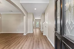 10 Otter Lodge Pl, The Woodlands, TX 77382 - Photo 4