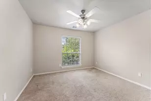 10 Otter Lodge Pl, The Woodlands, TX 77382 - Photo 22