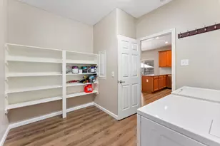 10 Otter Lodge Pl, The Woodlands, TX 77382 - Photo 20