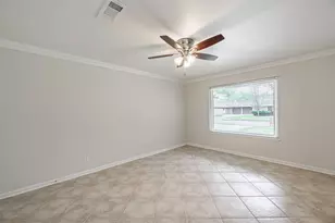 124 Dogwood St, Sugar Land, TX 77478 - Photo 6