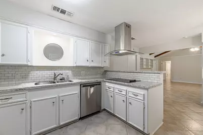 124 Dogwood Street, Sugar Land, TX 77478 - Photo 18
