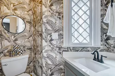 1210 Broadway Avenue J Street, Galveston, TX 77550 - Photo 8