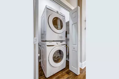 1210 Broadway Avenue J Street, Galveston, TX 77550 - Photo 18