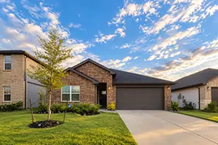 30502 White Cliff Ct, Fulshear, TX 77441 - Photo 1