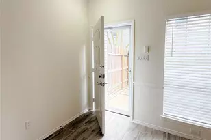 17497 Red Oak Dr, Houston, TX 77090 - Photo 12